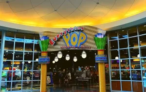 Disney's Pop Century Resort dining options