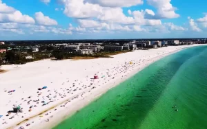 Clearwater Beach include the Wyndham Grand Clearwater Beach