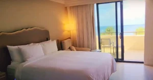 oceanfront rooms and pool