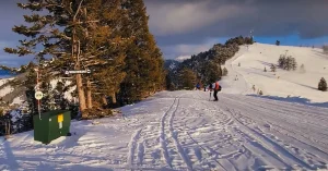  skiing in Snow King Mountain