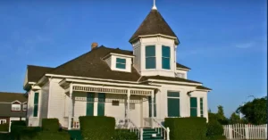 Newland House Museum