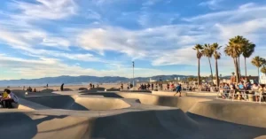 tourist in venice beach