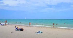 hollywood beach